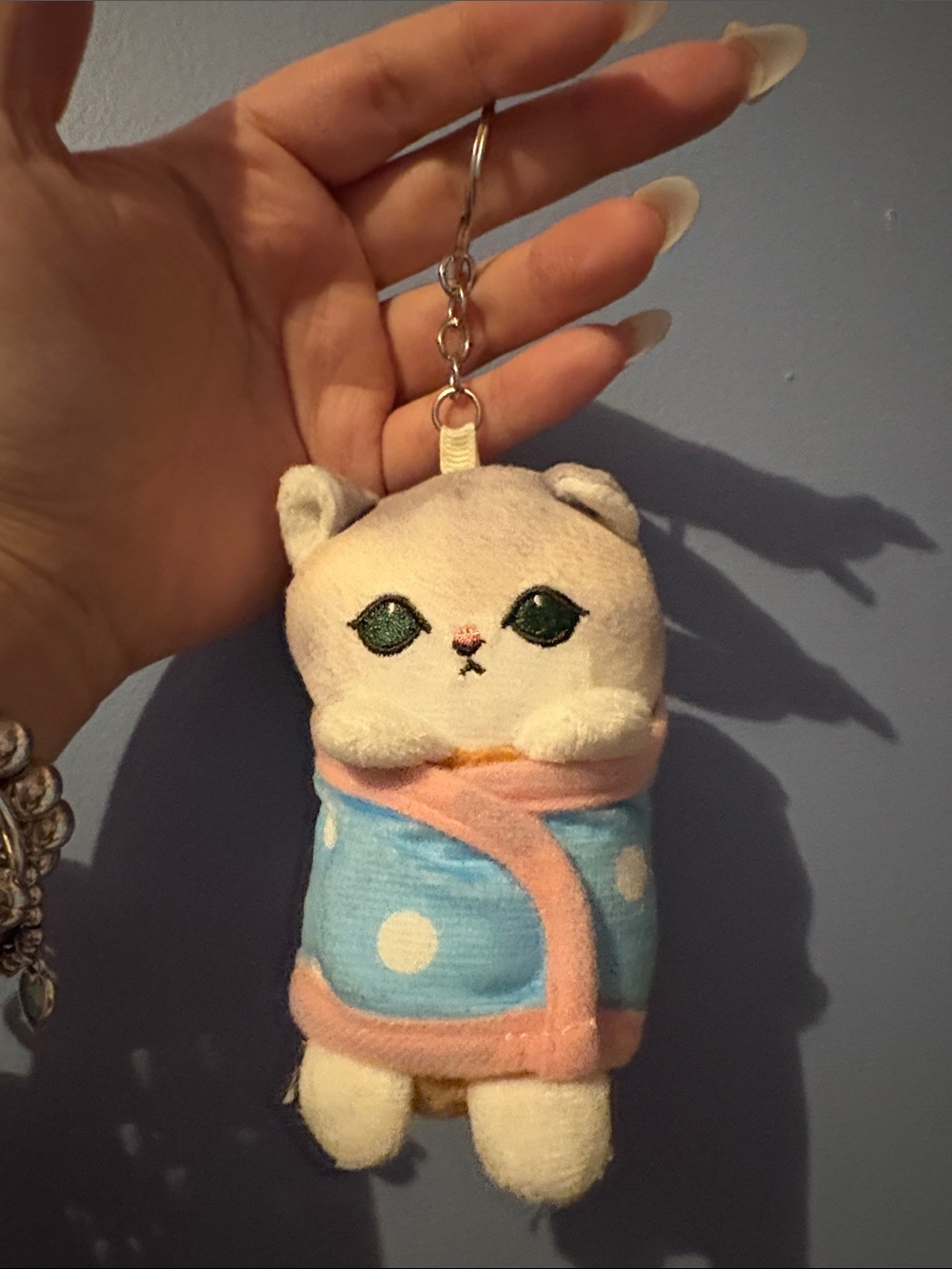 Mofusand Imitation Cat Keychain in Polka-Dot Outfit 🩵